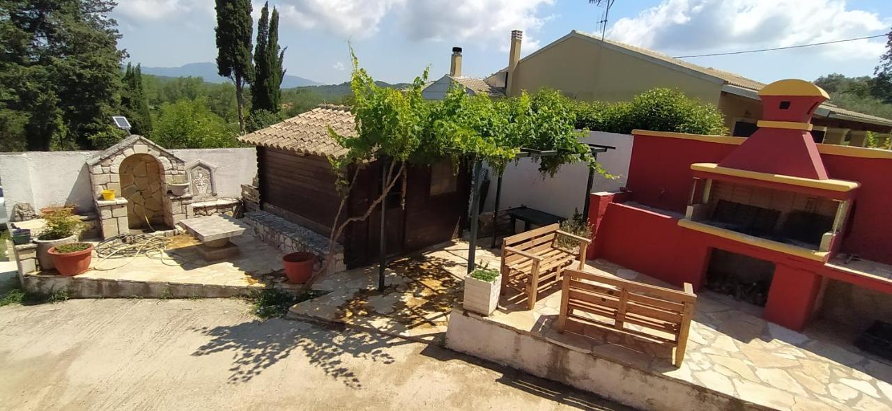House In The Country Hostal Vátos Exterior foto