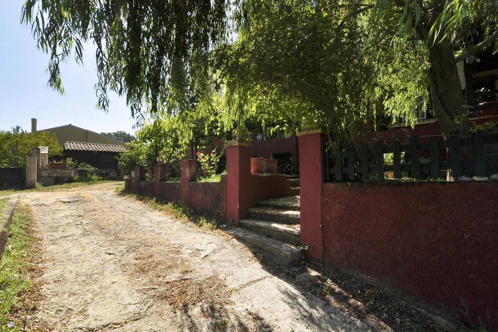 House In The Country Hostal Vátos Exterior foto