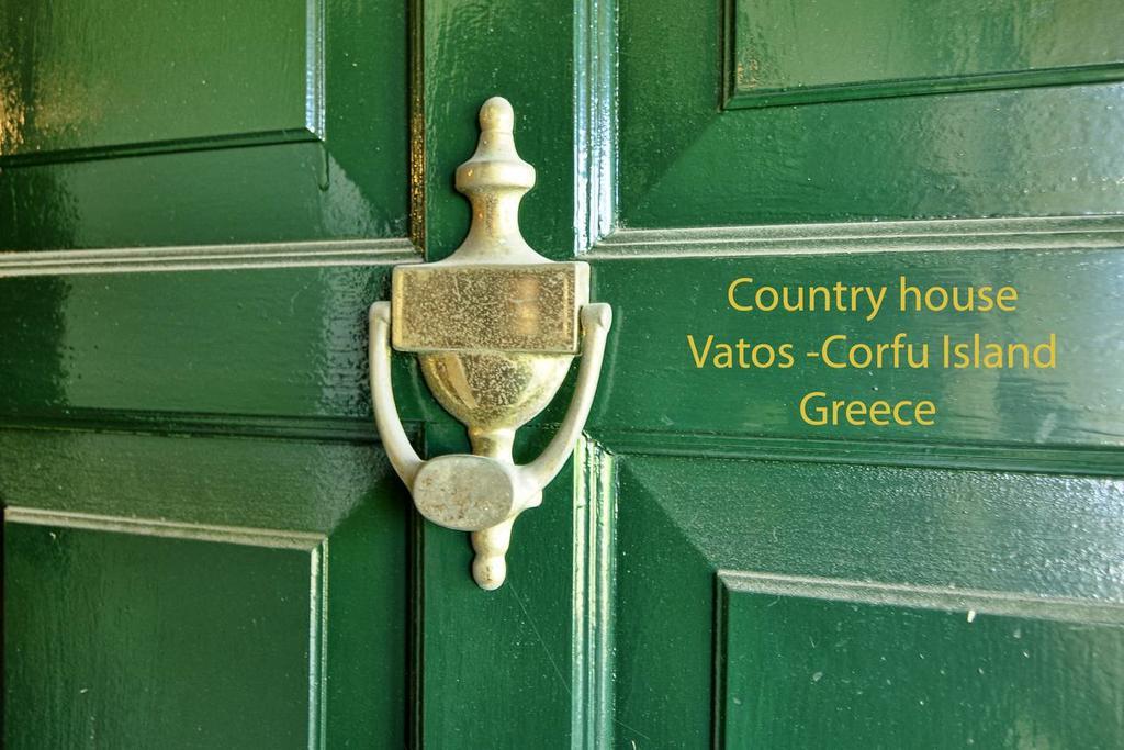 House In The Country Hostal Vátos Exterior foto
